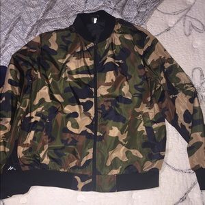 Camo bomber jacket